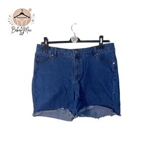 Basic Editions Women’s Denim Shorts - Size 14